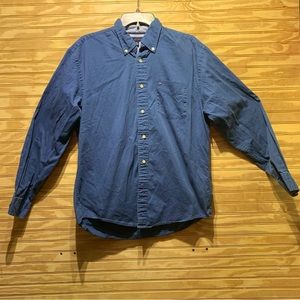 Tommy Hilfiger Mens long sleeve button down dress shirt 100% cotton